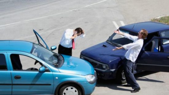 accidente coche leve